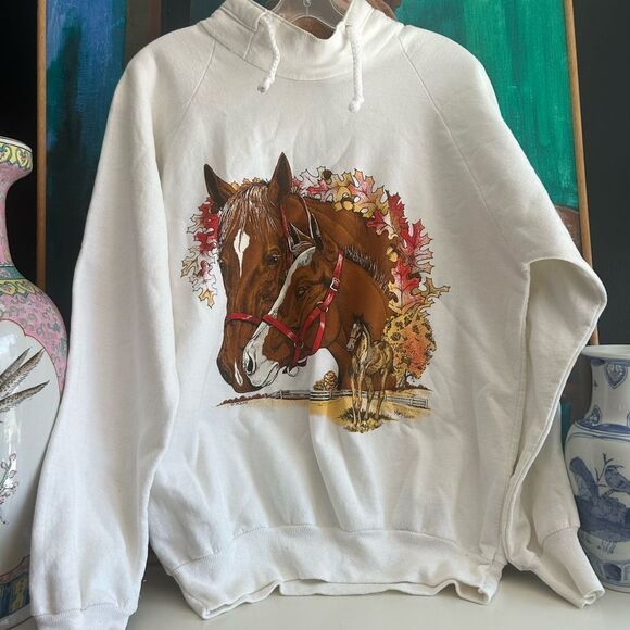 Vintage Tops - Vintage Horse Print White Sweatshirt